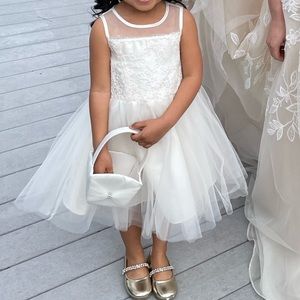David’s Bridal Ivory Flower Girl Dress